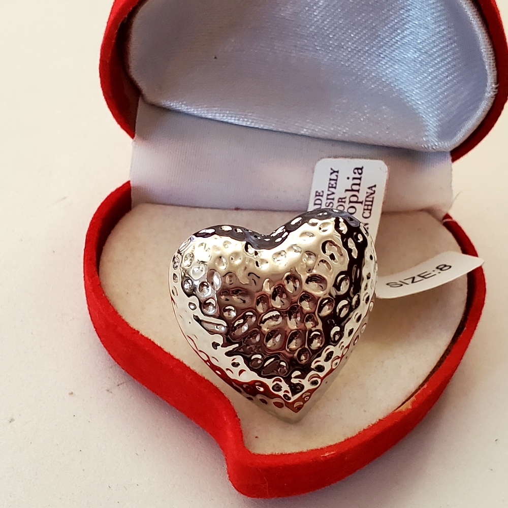 Lia Sophia Queen of Hearts Textured Silver Heart Ring Sz 8.25 New In Box